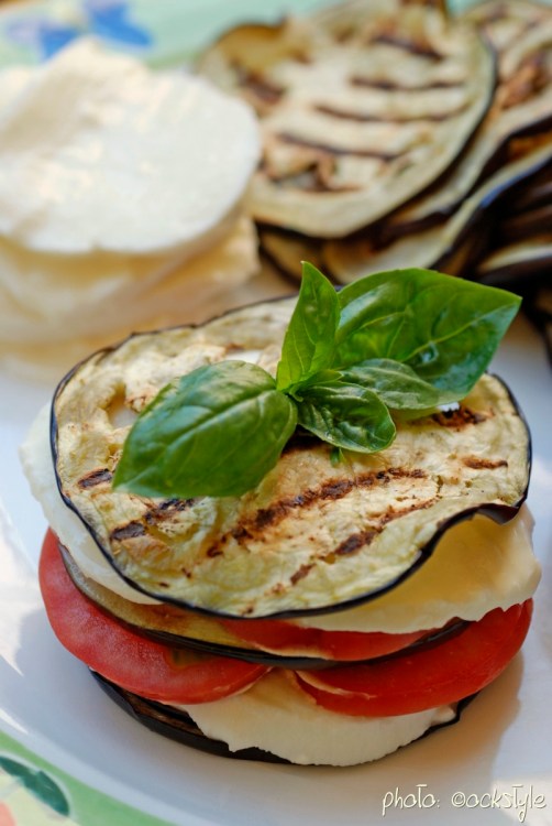 Grilled Eggplant Parmigiana Salad | Recipe and Photo: ©OrsolaCirielloKogan