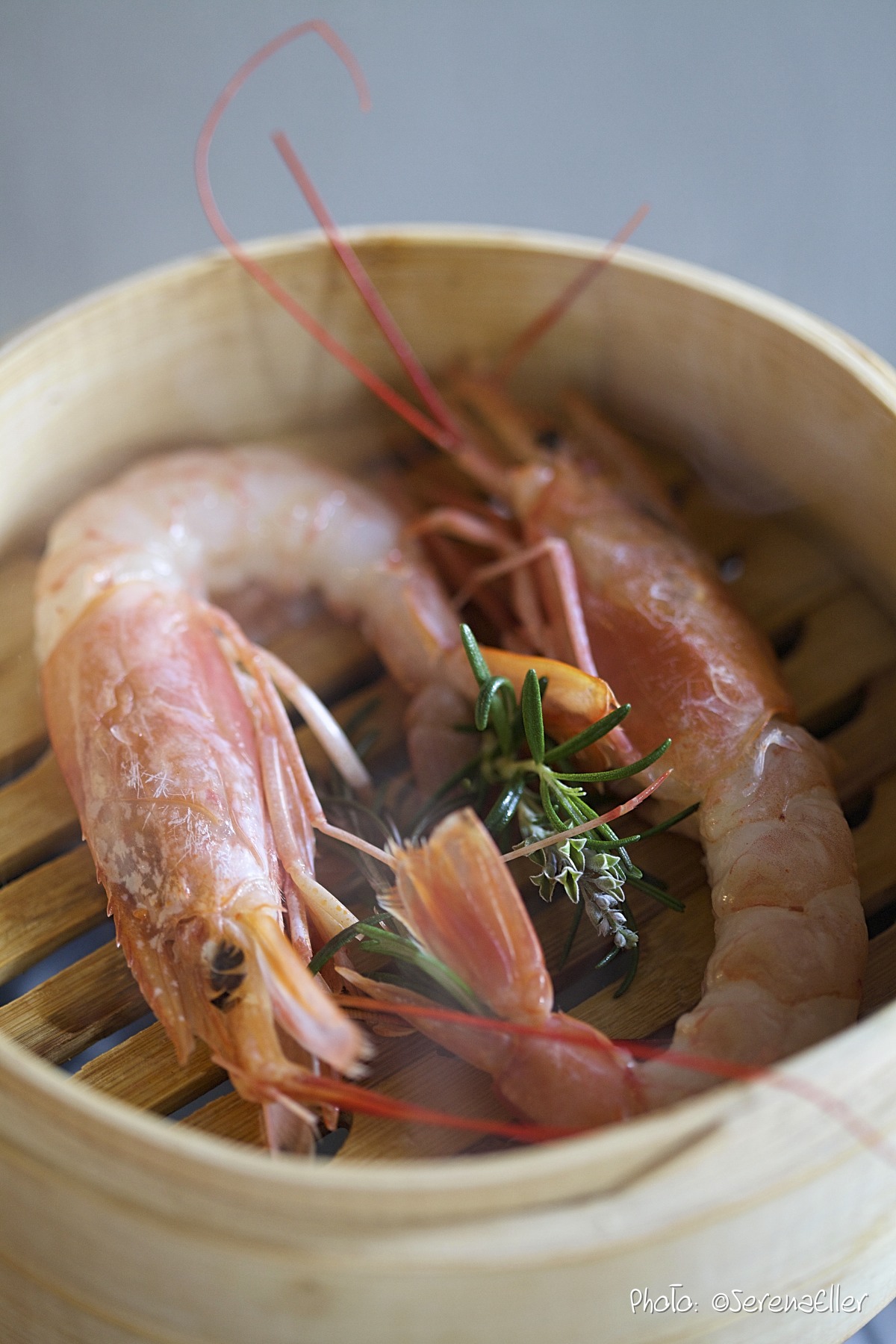 Steaming King Prawn | Recipe and Styling: Orsola Ciriello Kogan | Photo: ©SerenaEller