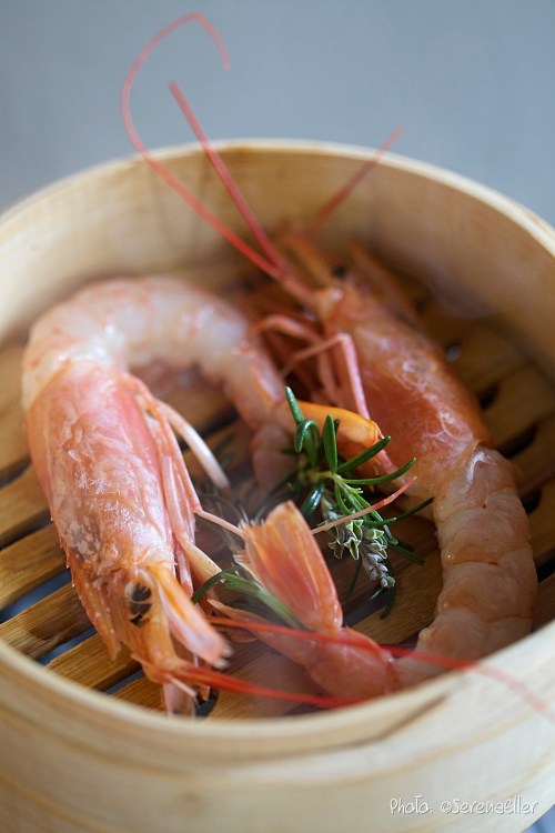 Steaming King Prawn | Recipe and Styling: Orsola Ciriello Kogan | Photo: ©SerenaEller