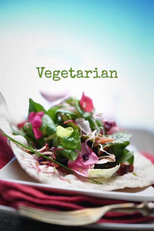 Vegetarian: Flowers Rainbow Salad | Recipe & Styling: Orsola Ciriello Kogan | Photo: ©LuciaZeccara