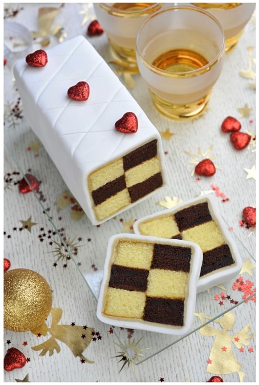 Vanilla n Chocolate Battenberg Cake | Recipe and Styling: Orsola Ciriello Kogan | Photo: ©LuciaZeccara