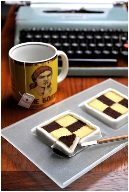 Vanilla n Chocolate Battenberg Cake | Recipe and Styling: Orsola Ciriello Kogan | Photo: ©LuciaZeccara