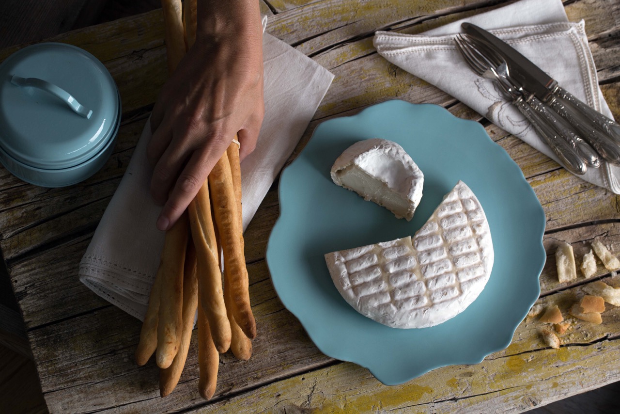 Artisanal Goat Cheese from Viterbo (Lazio) Styling: Orsola Ciriello Kogan | Photo ©RosangelaGiannoccaro