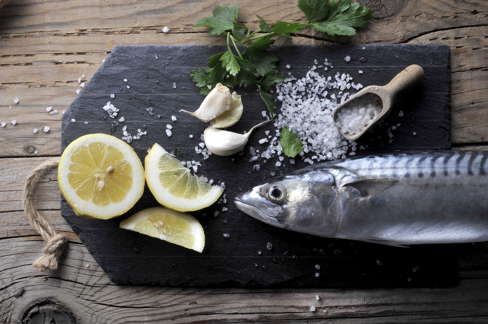 Messy mackerel plate | Styling Orsola Ciriello Kogan | ©LuciaZeccara