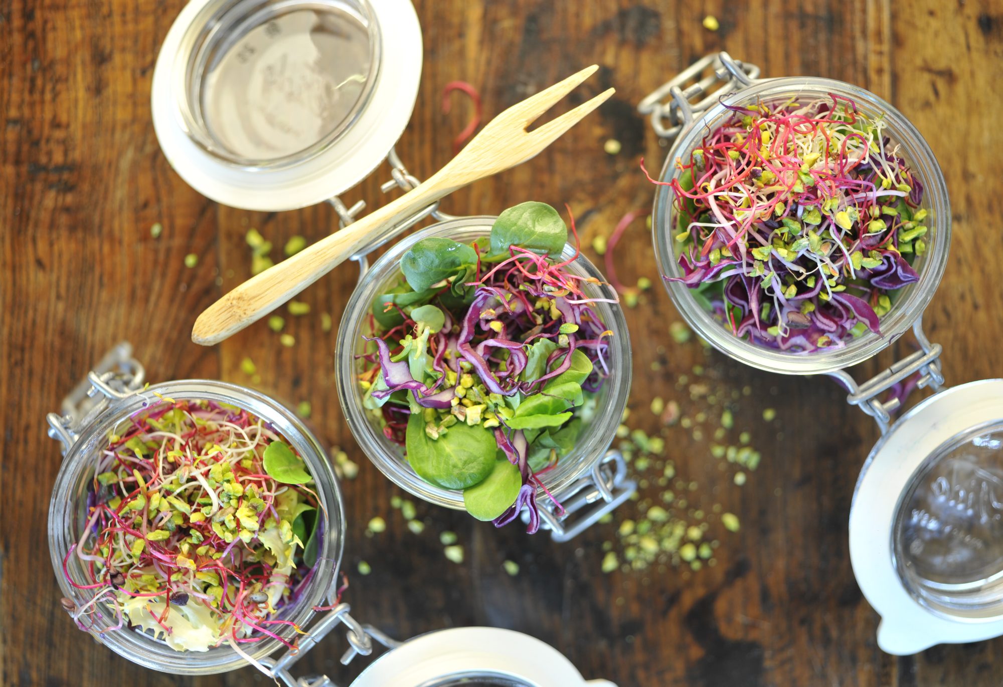 Rainbow salad | Recipe Simona Scarone | Styling Orsola Ciriello Kogan | ©LuciaZeccara